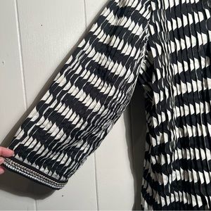 Lined Chico’s Dressy Pleated Jacket. Size 3 (L, 16). Black/Cream. Travelers Coll